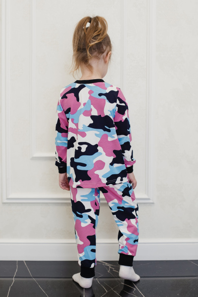 d0cd17c5-8701-4730-bf4f-0405a4b331f1