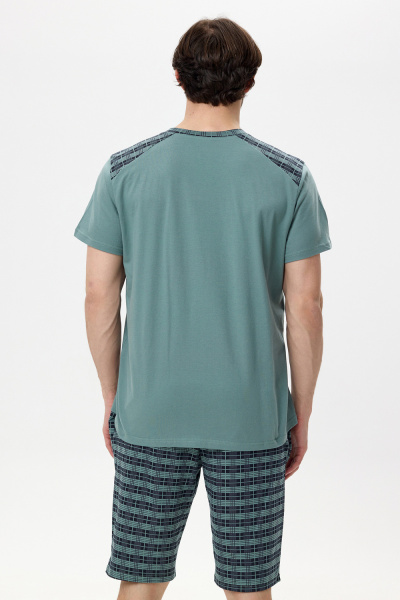 6c918b49-f18f-44cb-b23f-9381735097f6