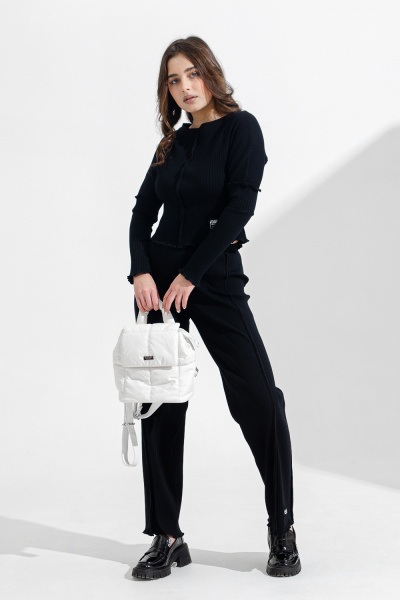 a9a760f8-a3bd-4643-95f9-51f65cc68dca