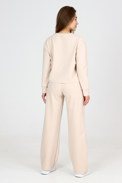 09ee5a66-a075-4073-ace1-9dd434f8a523