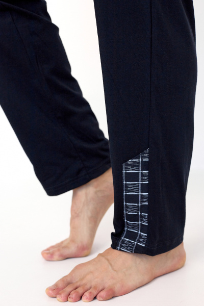 98c2b7d9-2ca3-4263-a0a4-5d92fca6c85e