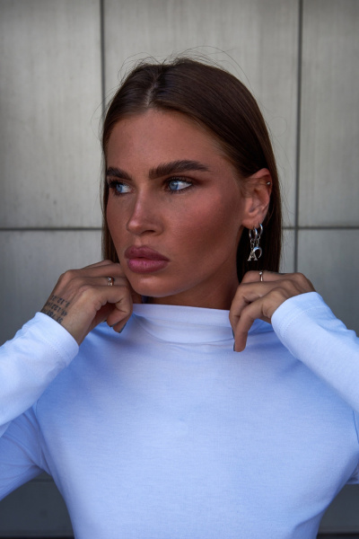 f9595e06-7237-48f6-b4d1-1574c320c59a