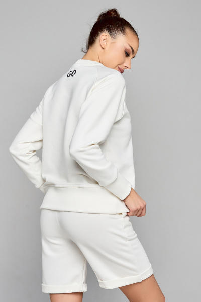 d69ab717-1db7-4a16-ad22-e37469b53bd8