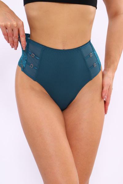 8fd0feaa-7d1a-438a-be46-56eac751901b